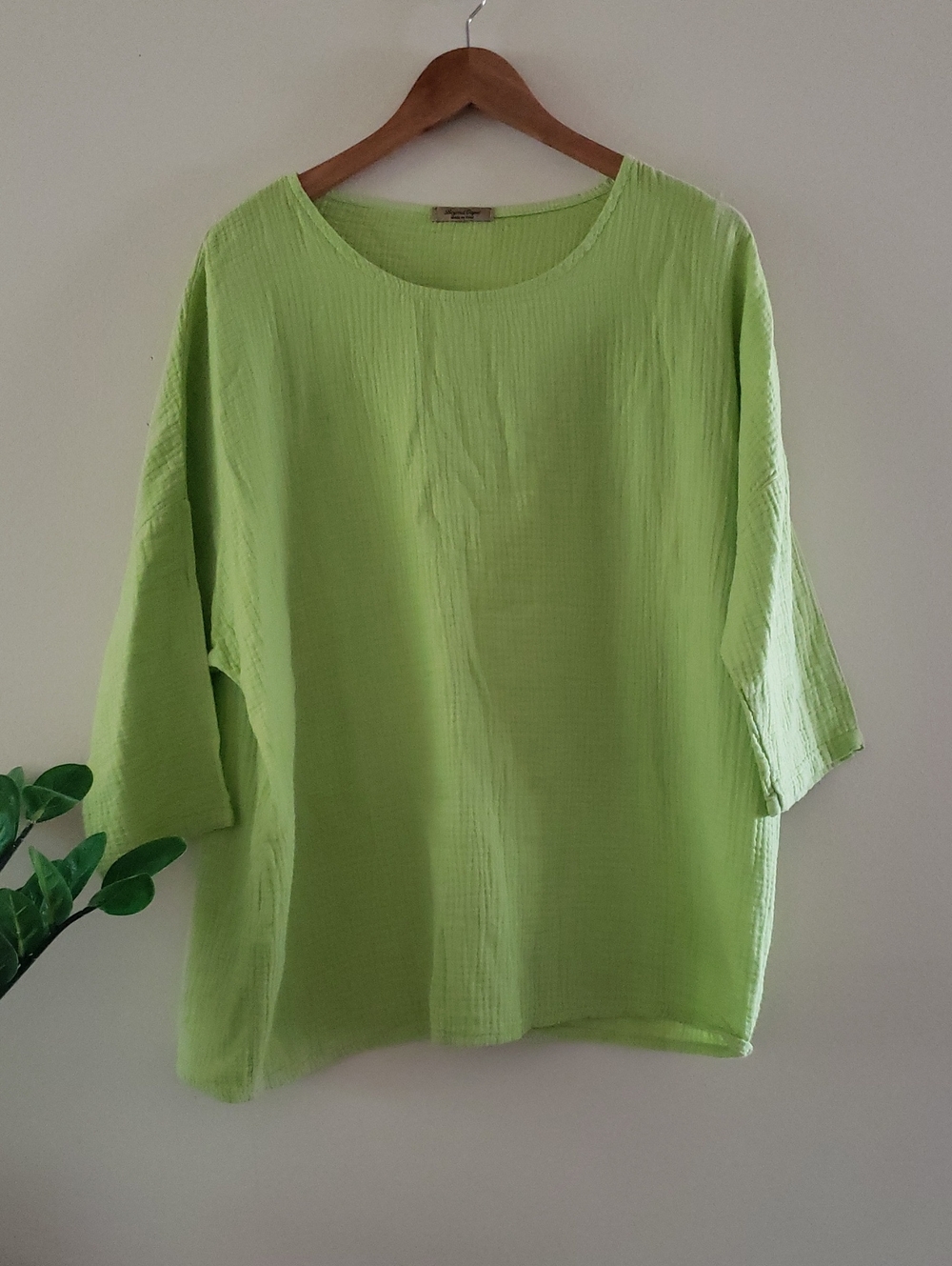 Beyond Capri Made in Italy -  Lime Green 3/4 Sleeve Tunic Top - O/S
